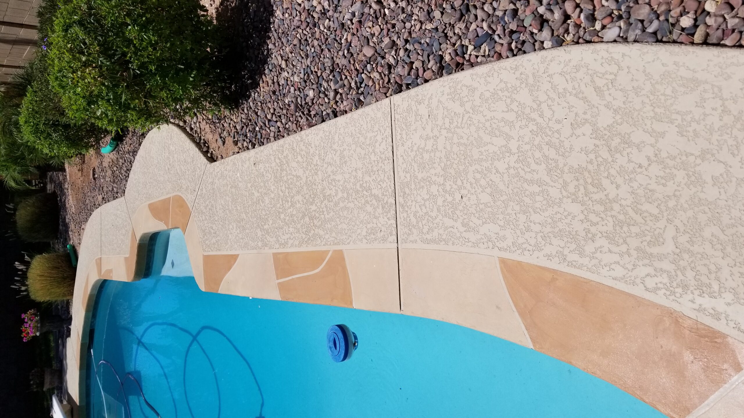 3_decorative_textured_finishes_for_home_pool_decks
