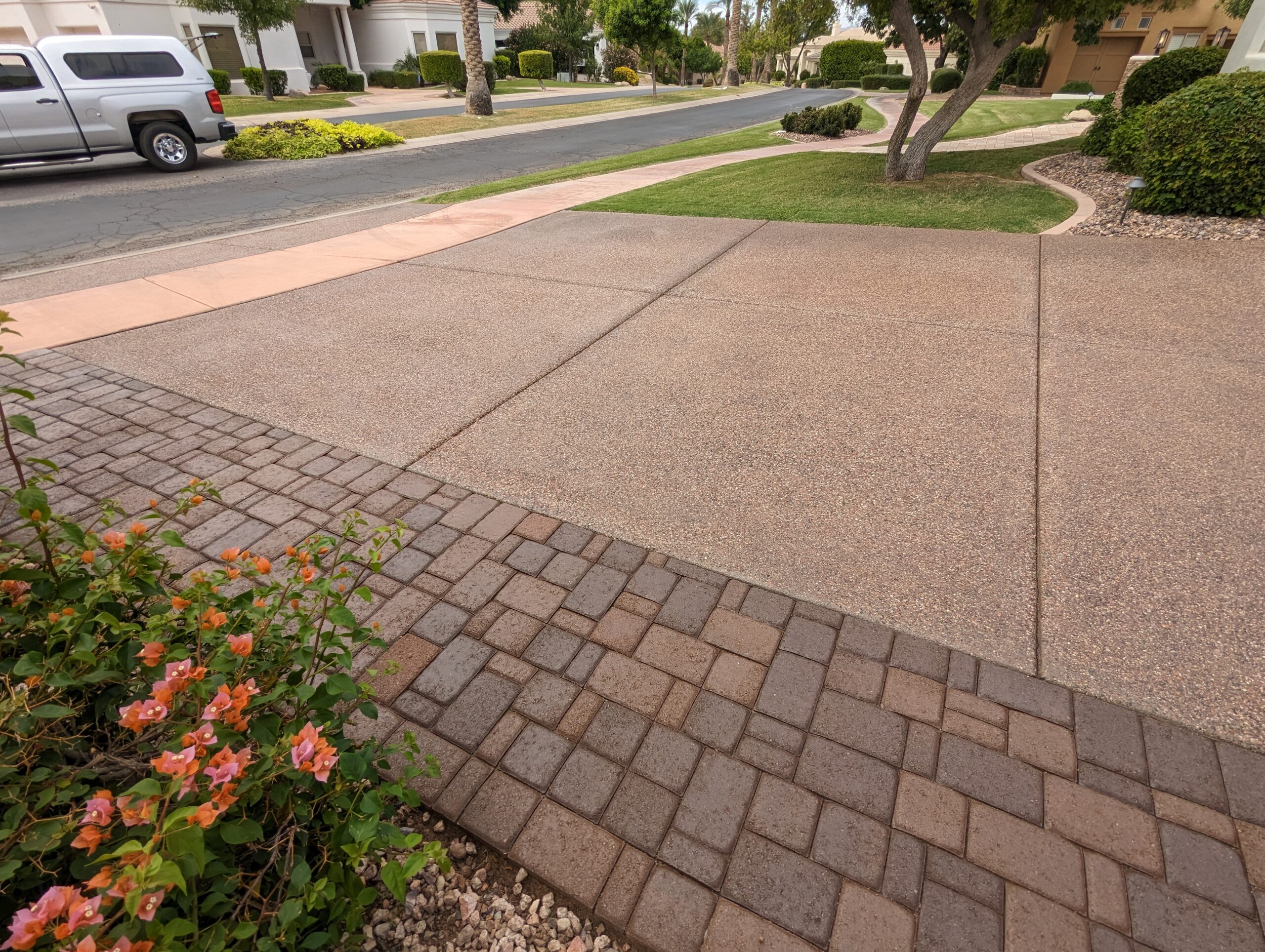 4_UV_Protection_for_long_lasting_driveway_paver_color