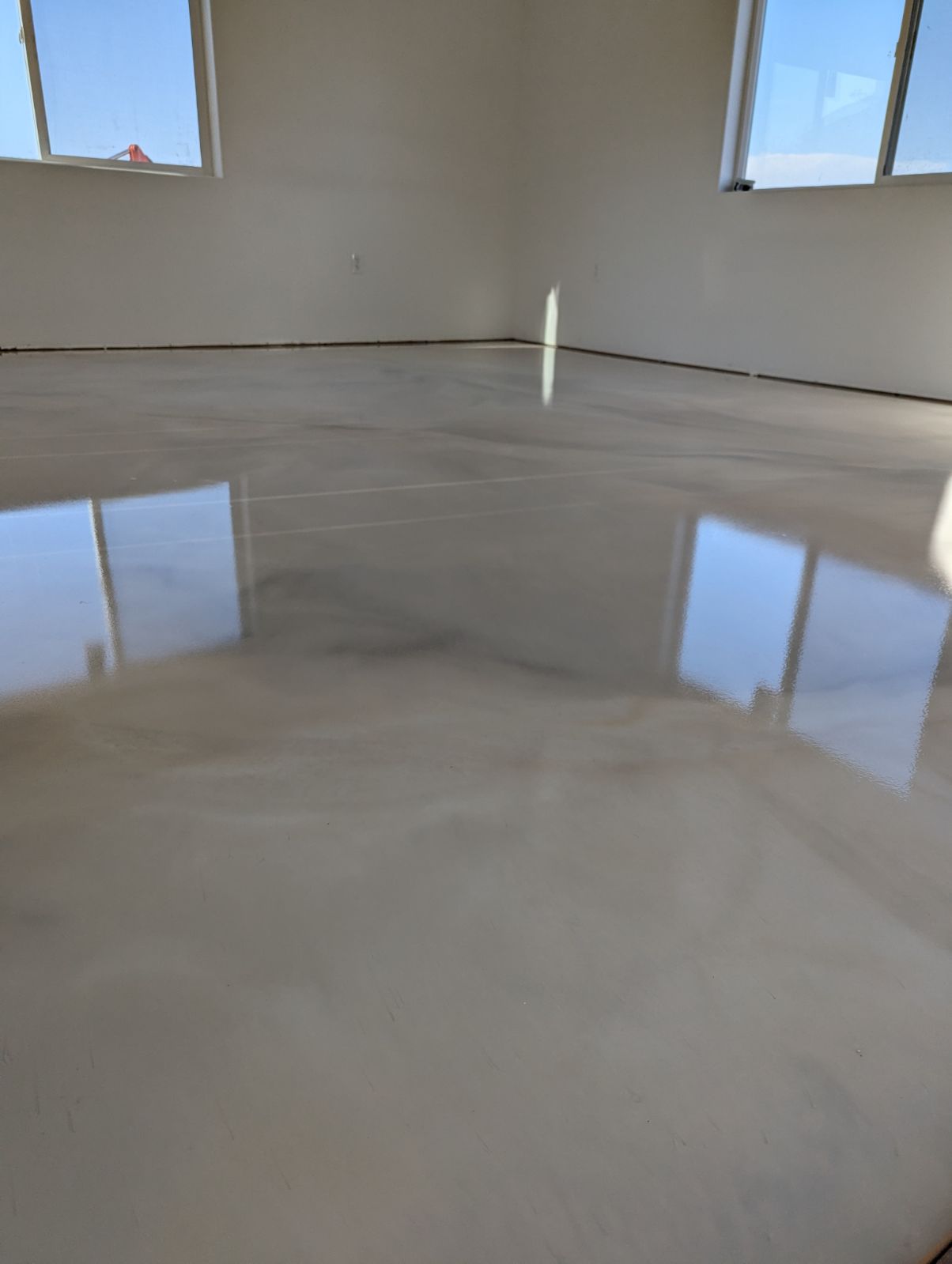 5. UV resistant metallic epoxy for bright living roms
