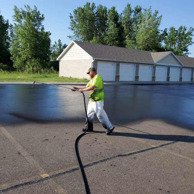 7_protective_sealant_for_retail_and_business_parking_lots