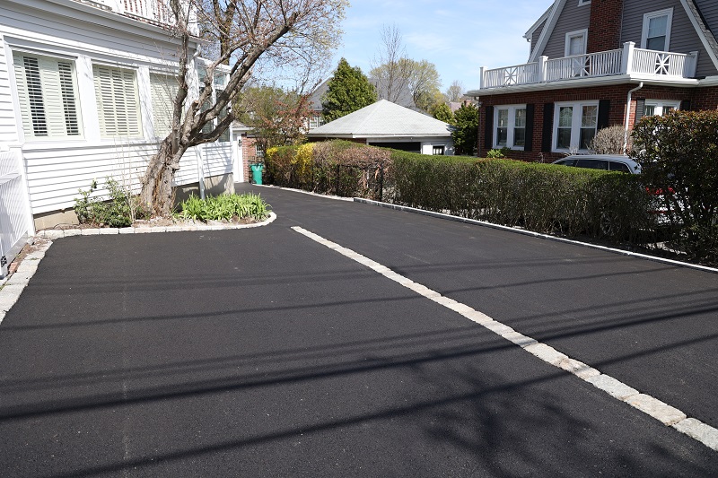 9_school_and_institutional_driveway_maintenance