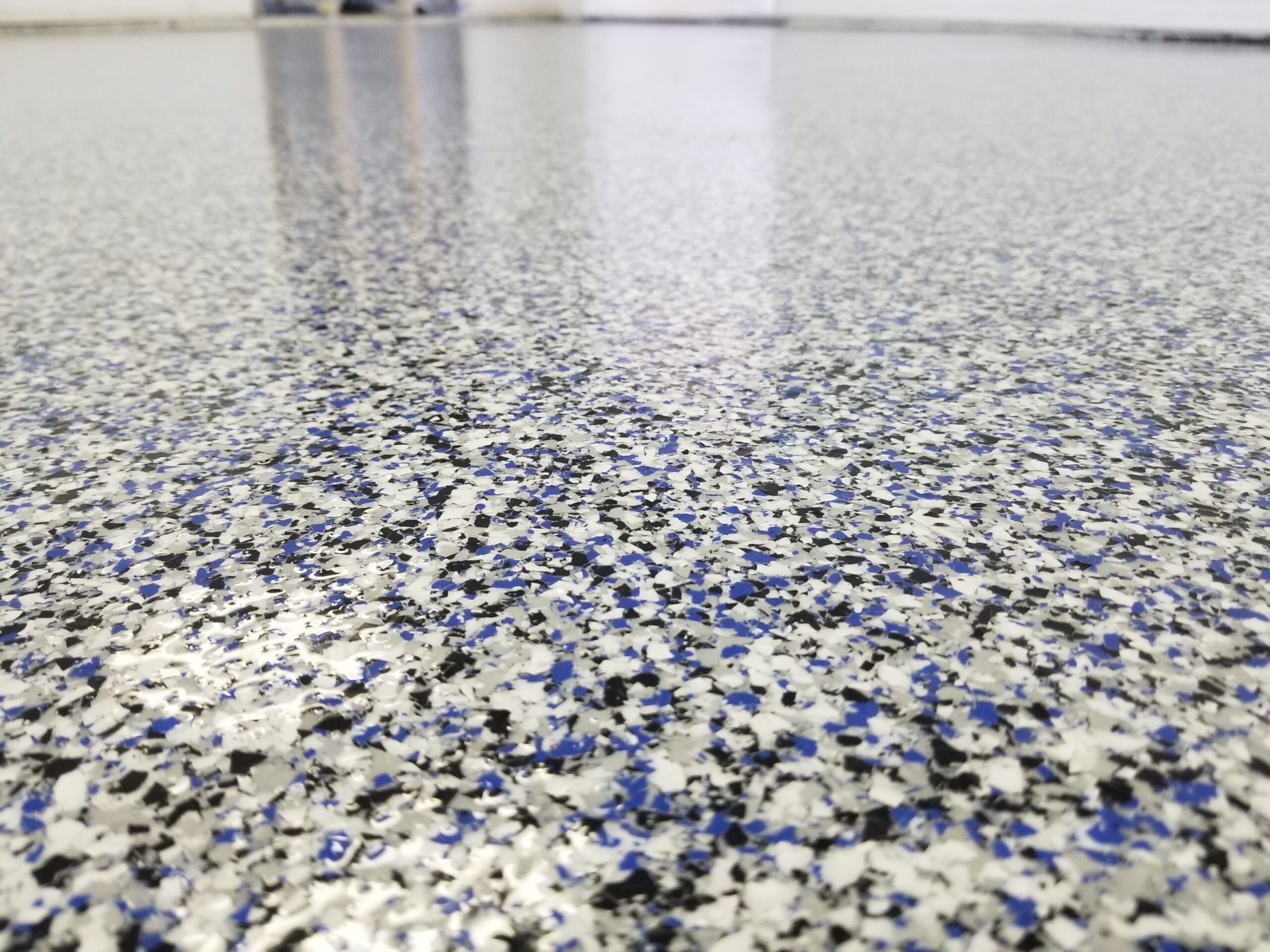 14_flake_epoxy_flooring