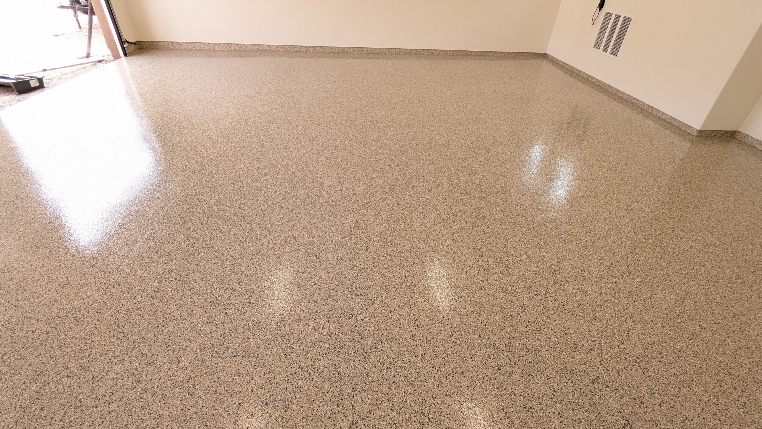 17_anti_static_epoxy_flooring