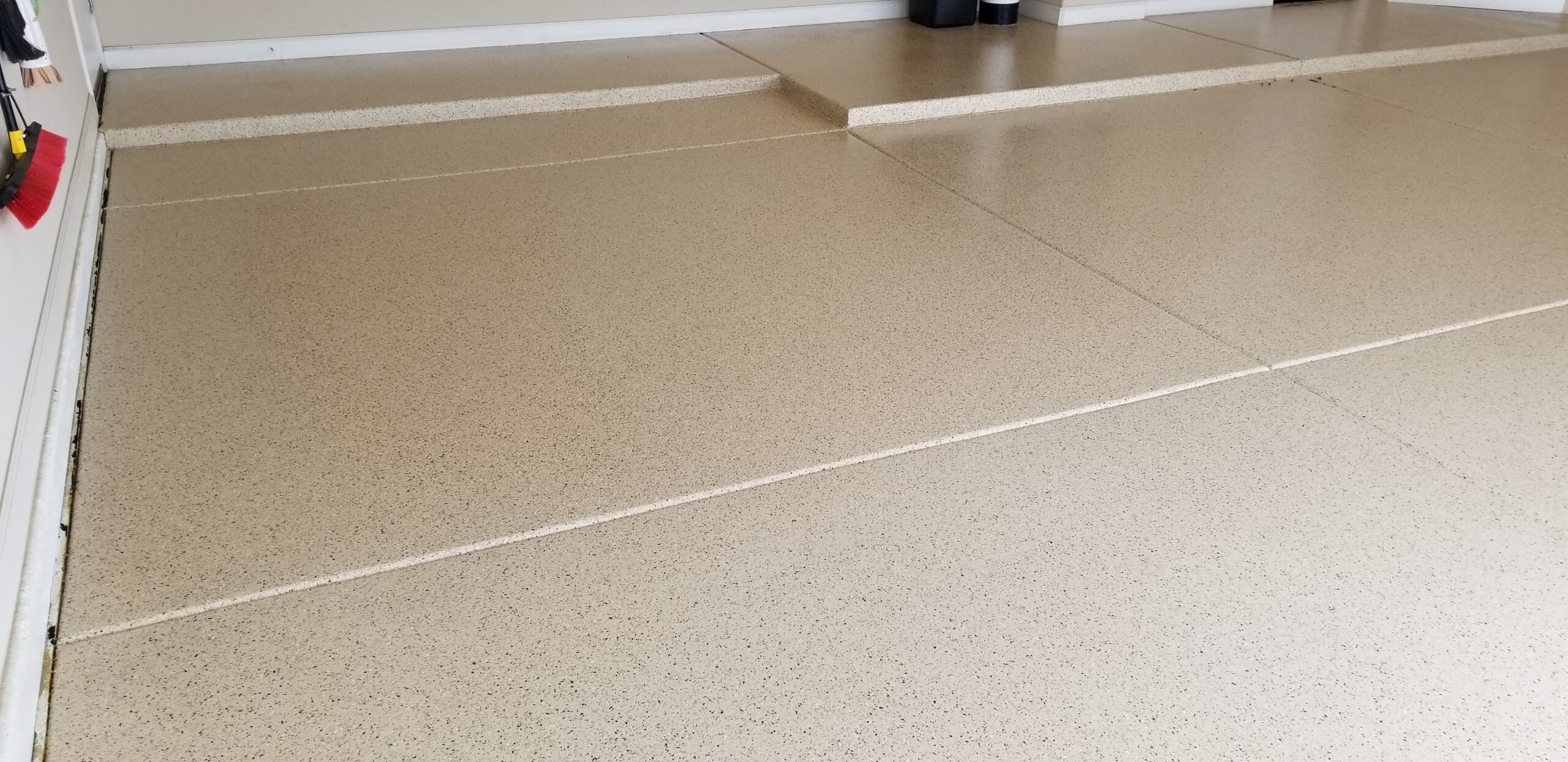 2_basement_epoxy_flooring