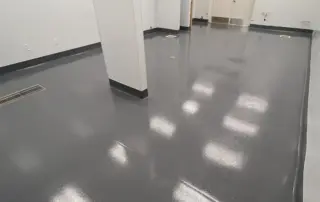 Freshly installed high-gloss epoxy garage floor in Phoenix, Arizona